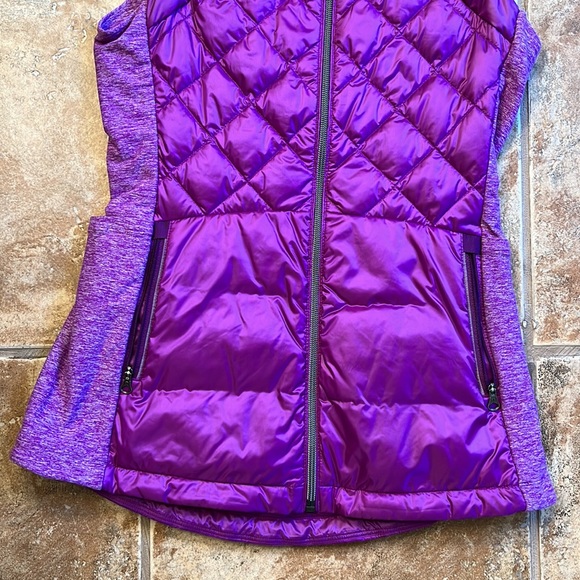 Lululemon Down for a Run Vest Perfect condition - Picture 3 of 3